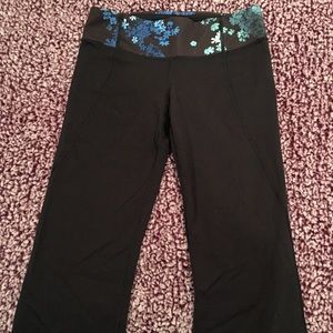 Lululemon gather and grow crops pants size 6
